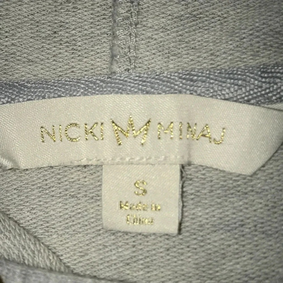 𝅺NICKI MINAJ hooded zip up sweatshirt size S - Picture 5 of 10